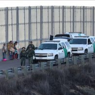 ONG deploran fallo que mantiene deportaciones exprés en la frontera de EEUU