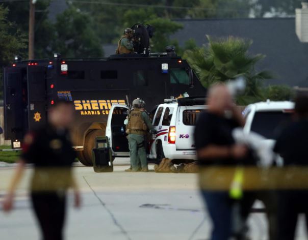 Tiroteo deja 18 muertos en un colegio de EEUU
