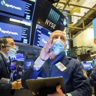 Wall Street abre en verde y el Dow Jones sube un 0,44%