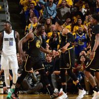 Waririors dan paliza a los Mavericks en Juego 1 de la final del Oeste de la NBA