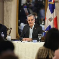 Abinader crea comisión para reformar Ley sobre la libertad de expresión