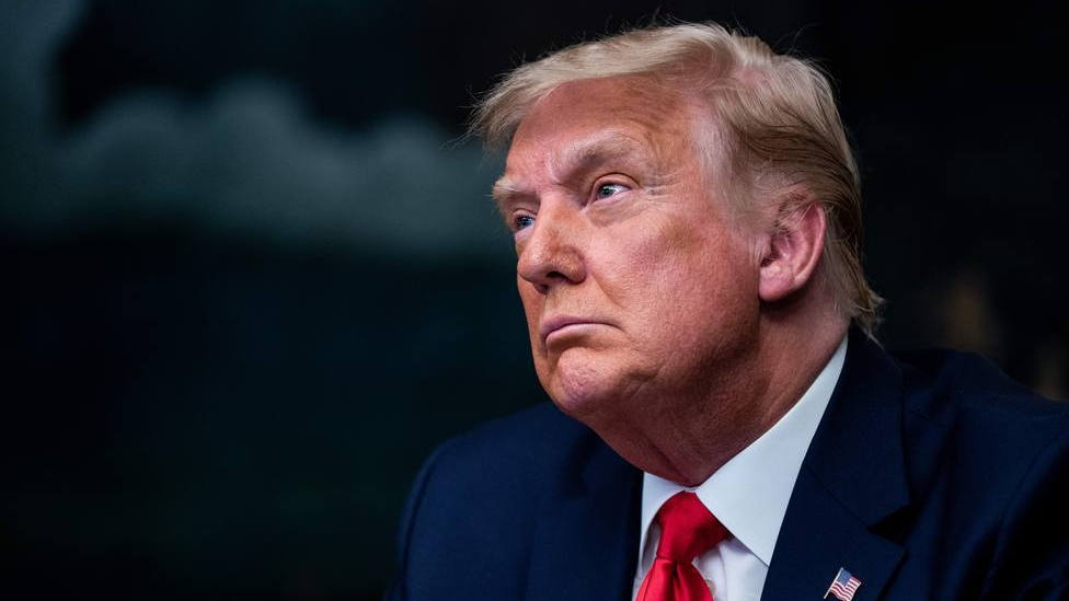 Trump califica de "fraude total" la investigación del asalto al Capitolio