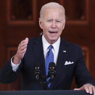 Biden afirma que su Gobierno defenderá el derecho al aborto y anima a votar