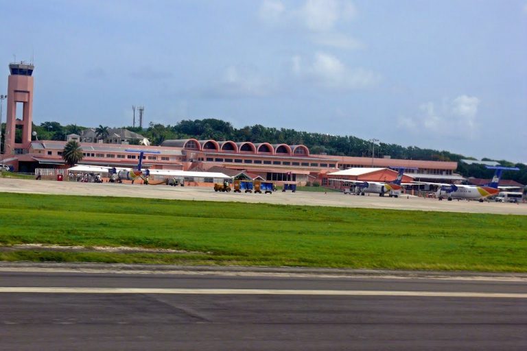 Aeropuerto Internacional VC Bird | Noticias de hoy en De Último Minuto