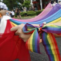 Detienen joven por amenazas de tiroteo a evento LGBTQ+ en EEUU