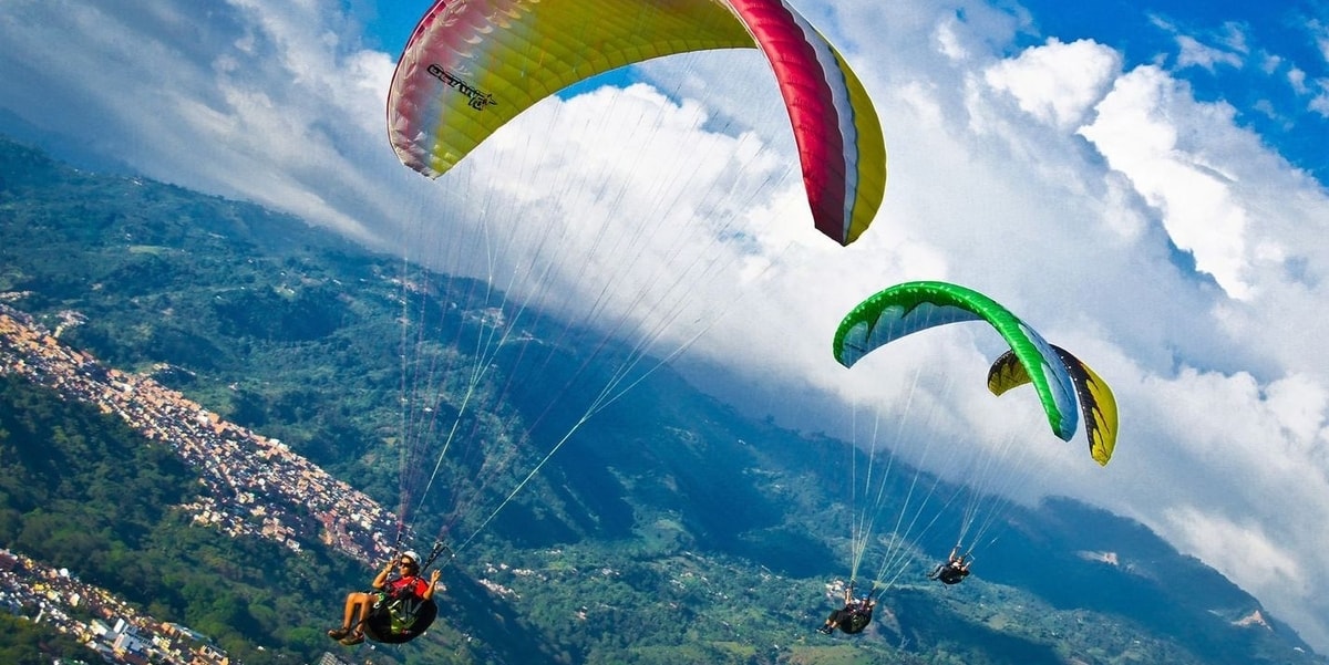 Demandan a empresa de parapente en Florida por accidente fatal en mayo pasado