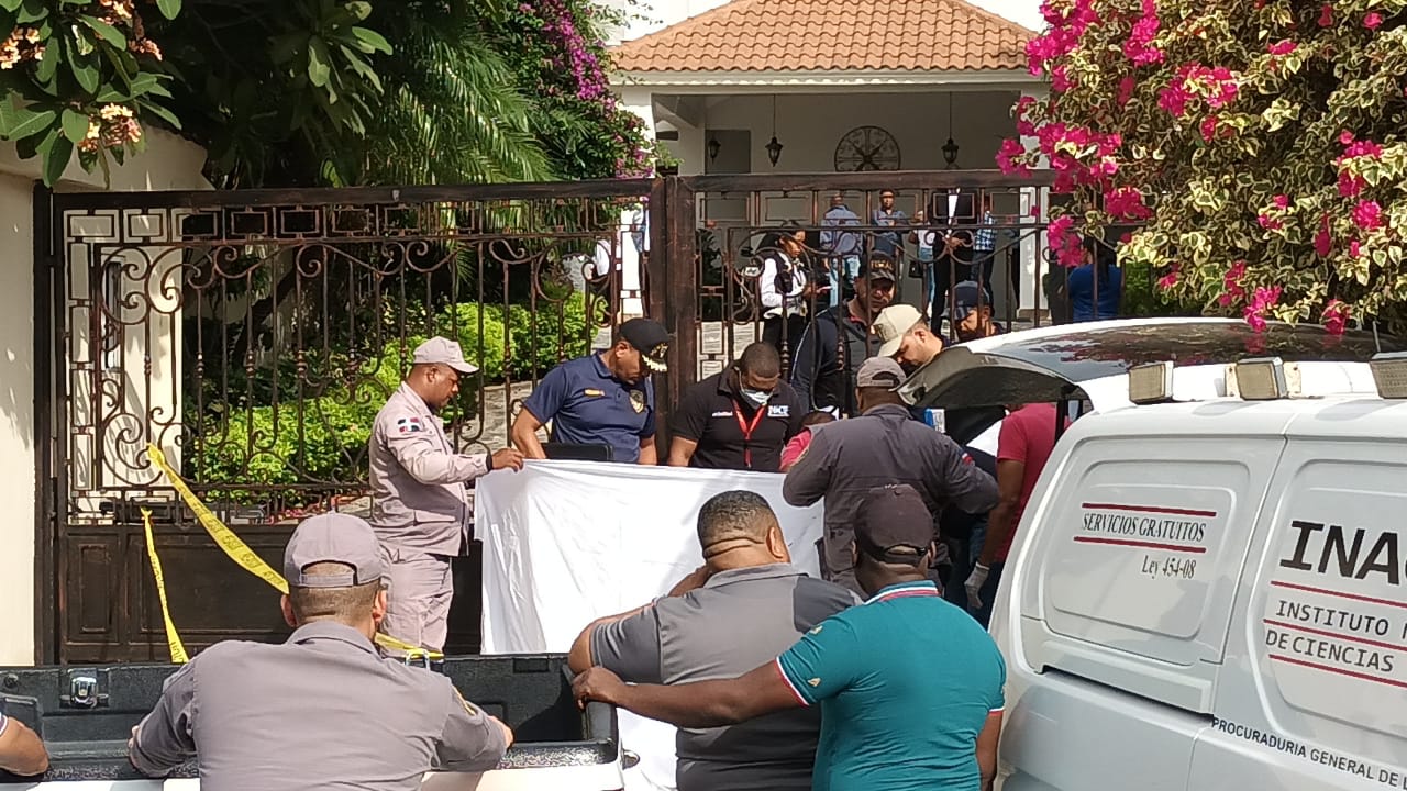 Muere reina de belleza brasileña de 27 años tras someterse a cirugía
