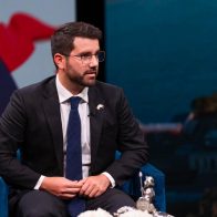 El programa de exención de entrevista para visa estadounidense de no inmigrante; permite al solicitante renovar la visa de una más rápida y sin tener que presentarse a una entrevista con un oficial consular.