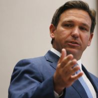 Gobernador de Florida aplaude fallo antiaborto de la Corte Suprema de EEUU