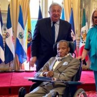 Vicente Pimentel, artista plástico dominicano, recibe medalla de reconocimiento en Francia