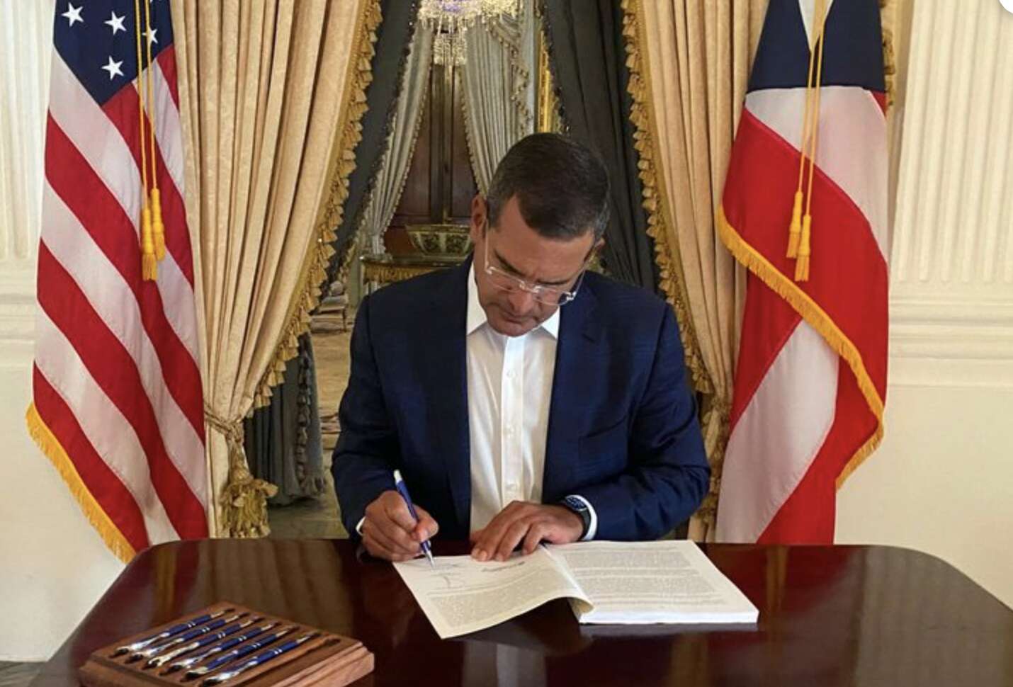 Puerto Rico extiende por un año estado de emergencia por violencia de género