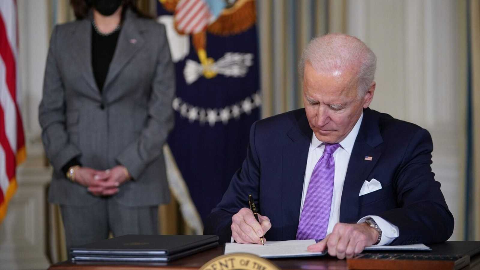 Juez de Texas bloquea las prioridades de deportación del Gobierno Biden