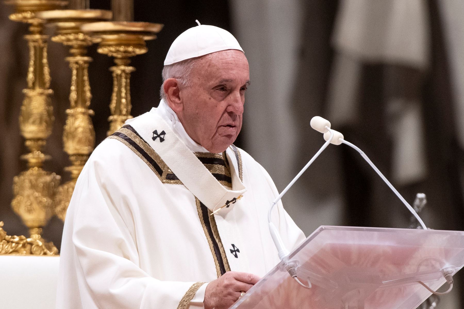 "El amor a la caca", uno de los cuatro pecados de los medios de comunicación, según el papa
