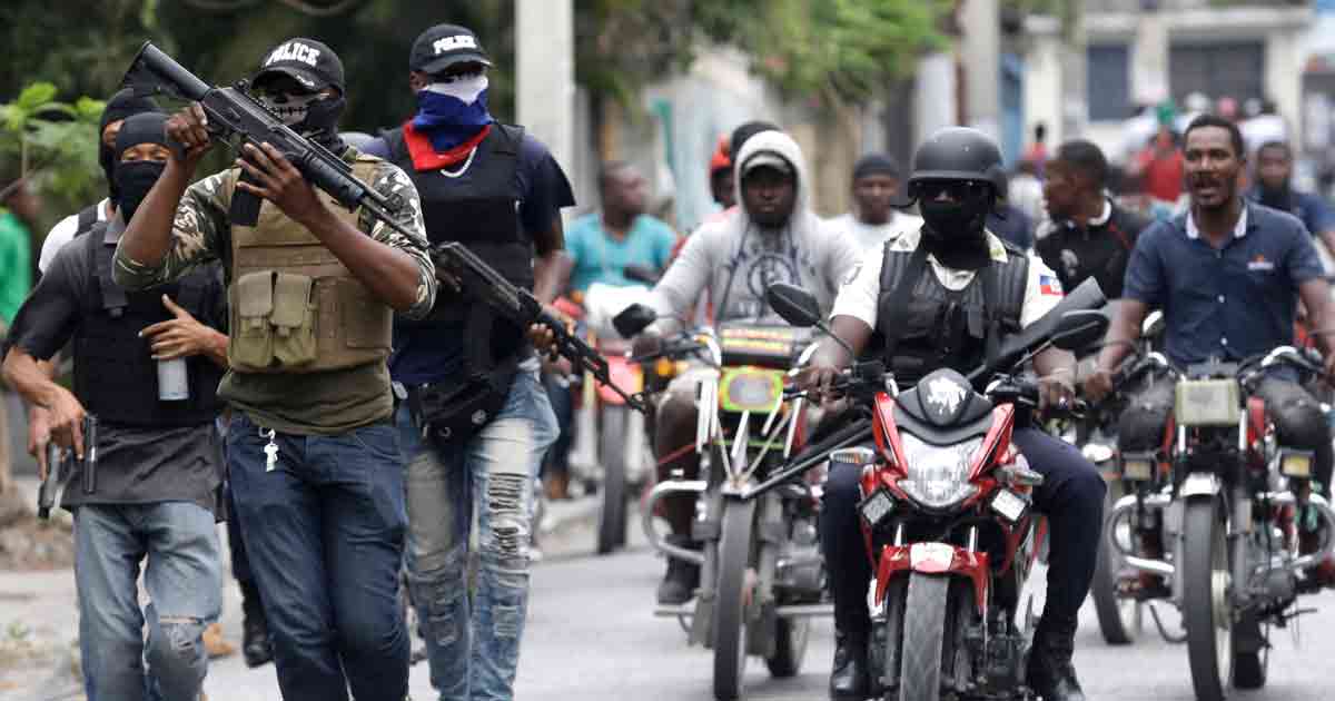 Pandilla asalta y toma control de Palacio de Justicia en Haití