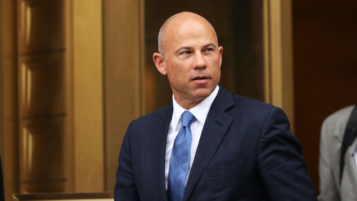 El abogado que se enfrentó a Trump se declara culpable de fraude en EEUU