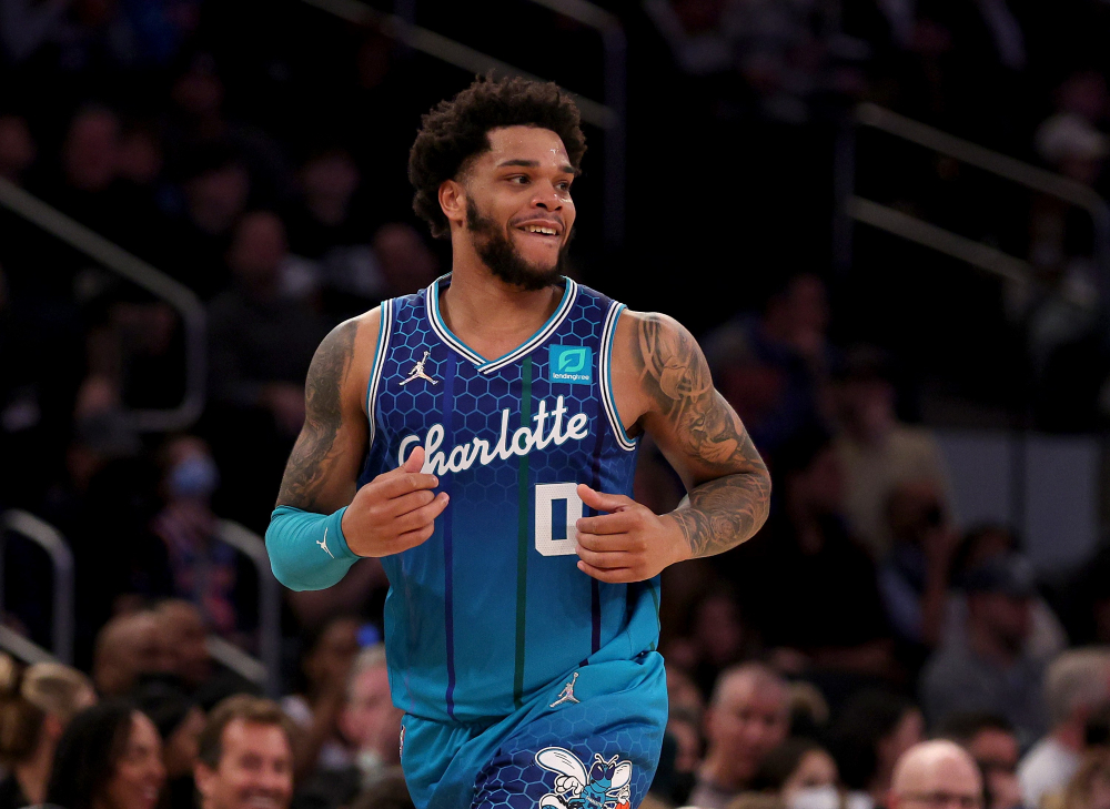 Arrestan a Miles Bridges en Los Ángeles por violencia doméstica