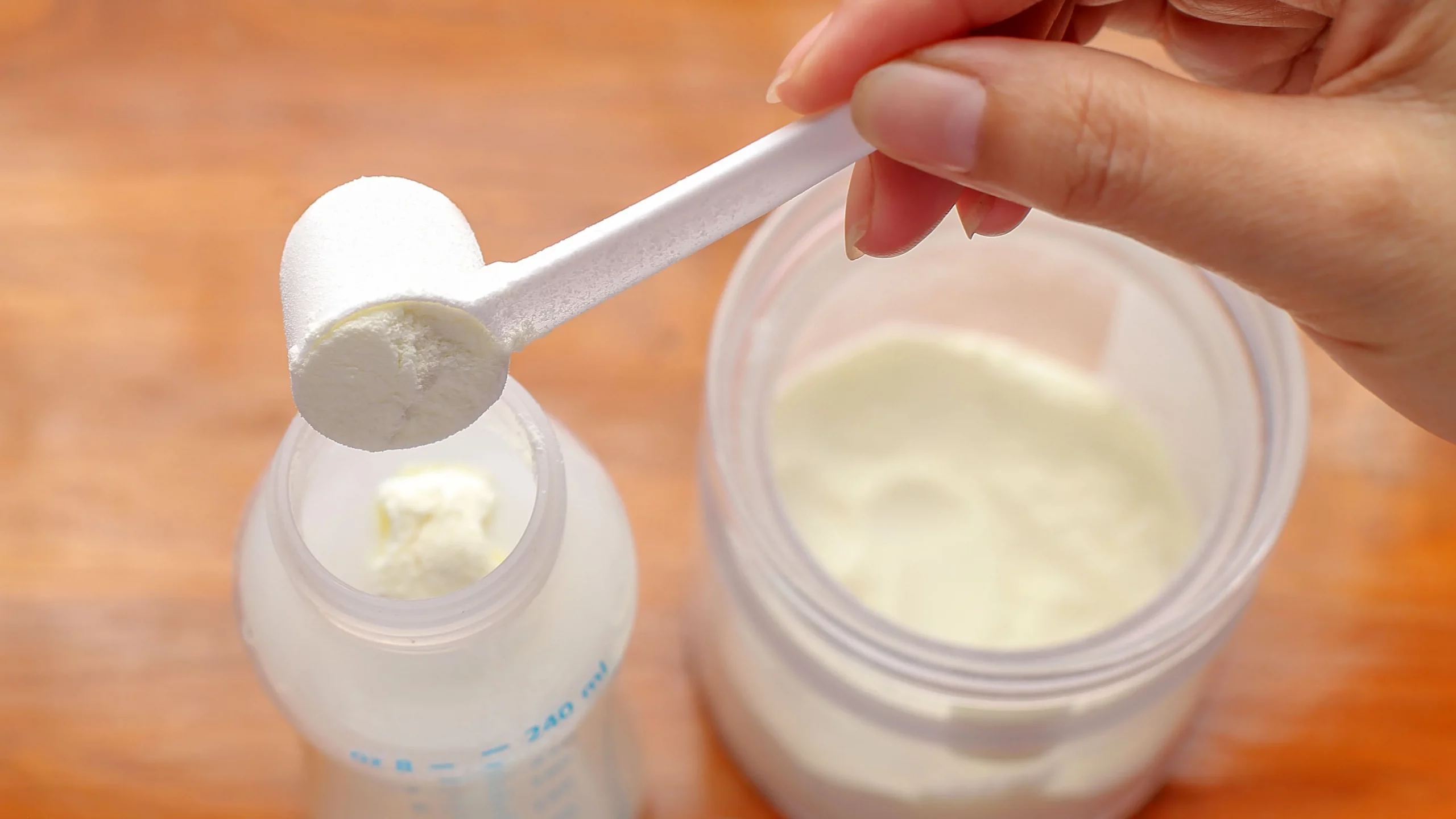 Regulador de EEUU investiga muerte de otro bebé tras tomar leche de Abbott