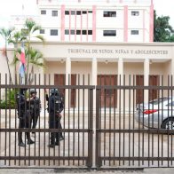 Conocerán medida de coerción a estudiante que intentó agredir con machete a directora