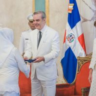Presidente Abinader recibe cartas credenciales de ocho nuevos embajadores