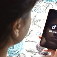 Abren investigación contra TikTok por vulnerar derechos del consumidor