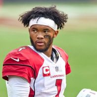 Kyler Murray firma extensión con los Cardinals por 230.5 millones de dólares