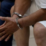 Extraditan a EEUU a guatemalteco acusado de asesinar a cuchilladas a exnovia