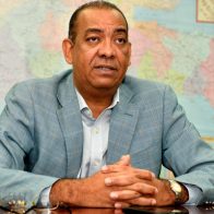 Ministro de Obras Públicas dice Macarrulla ha realizado “grandes aportes al país”