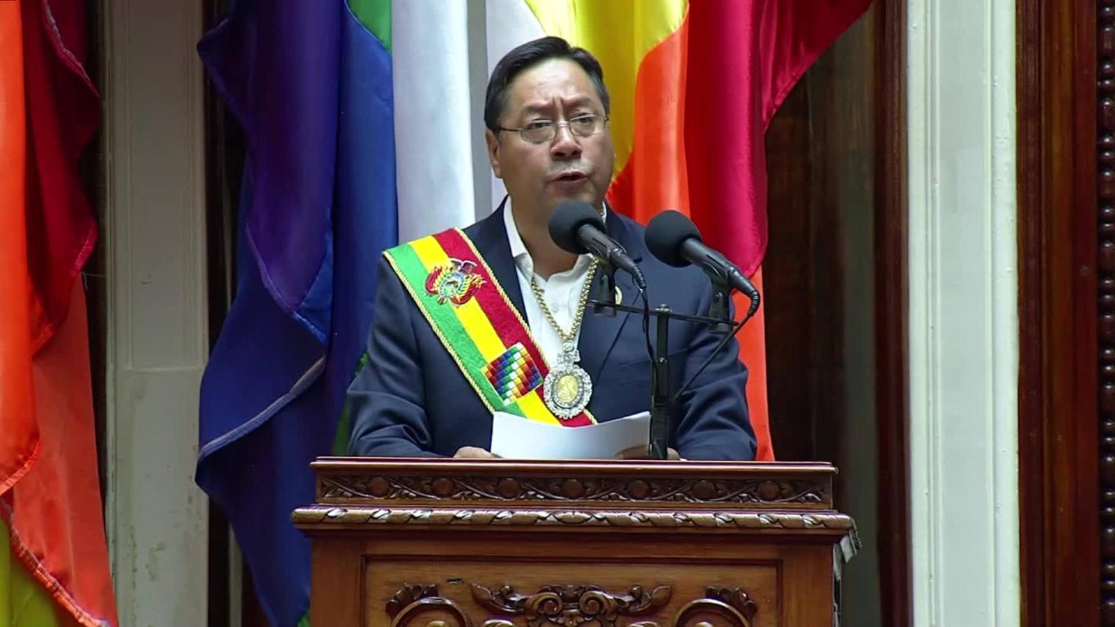 Presidente de Bolivia cambia mando policial en medio de críticas por irregularidades