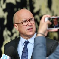 DNI