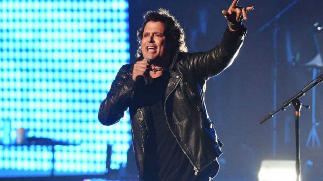Carlos Vives hace homenaje a música latina en primer concierto en España