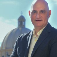 Nuevo ministro de Economía dice está comprometido a contribuir  a una “sociedad más justa”