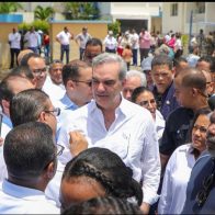 Presidente Abinader destaca apoyo del Gobierno a dominicanos de escasos recursos