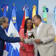 Reconocen a director de Indocal como “Líder Latinoamericano” por sus aportes a la cultura