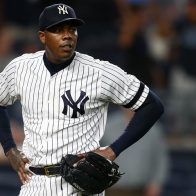 Yanquis activan al cerrador cubano Chapman tras superar tendinitis