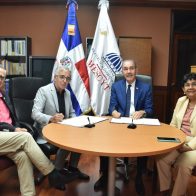 Mescyt y Universidad de Barcelona firman acuerdo para rediseño de planes de estudios