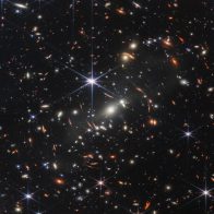 NASA revela "una pequeña porción del universo" con la primera imagen del Webb