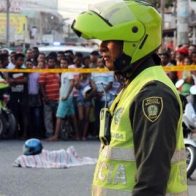 Asesinan a un policía y hieren otro en el funeral de su madre en Colombia