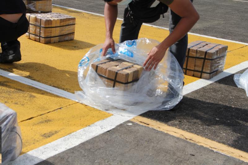 Panamá incauta 126 paquetes de cocaína con destino a Inglaterra