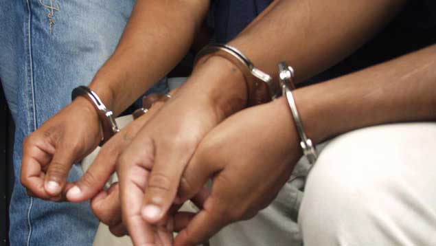 PN apresa dos personas, recupera carro, motocicletas y lavadora robados en el Cibao