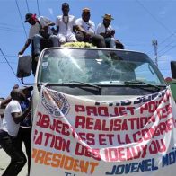 Haitianos exigen justicia en las calles un año después del asesinato de Jovenel Moise