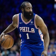 James Harden renueva dos años con los 76ers y renuncia a 14.5 millones