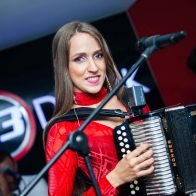 Agrupación típica “La Barbie del Acordeón” se posiciona entre las preferidas del Merengue Típico