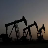 El petróleo de Texas baja un 7,9% y cierra en 95,84 dólares el barril