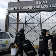 Al menos 13 muertos y 2 heridos deja una riña en una cárcel de Ecuador