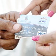 Policía apresa hombre por clonación de tarjetas de ayudas sociales  