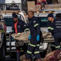 Dos tiroteos en bares de Sudáfrica dejan al menos 19 muertos