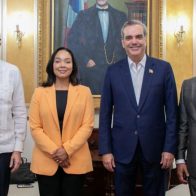 Abinader recibe visita de Laura Jiménez, asesora del Departamento de Estado de EEUU