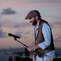 ¿Calentando los motores? Juan Luis Guerra deja entrever que celebrará concierto en RD