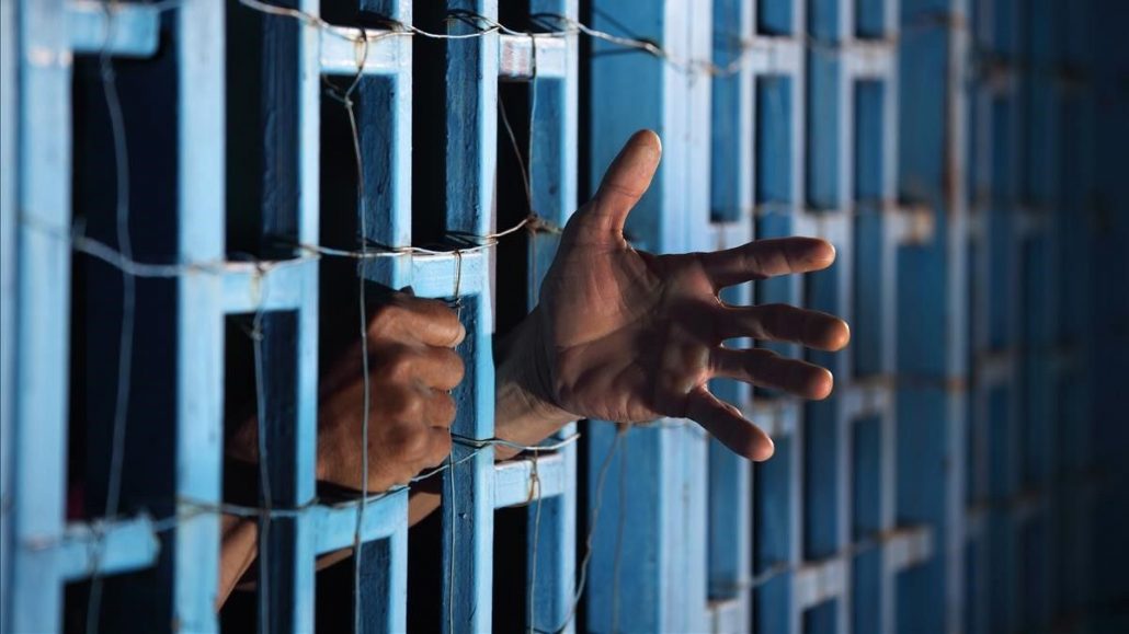 Tribunal impone prisión preventiva a profesor acusado de abuso sexual en La Vega