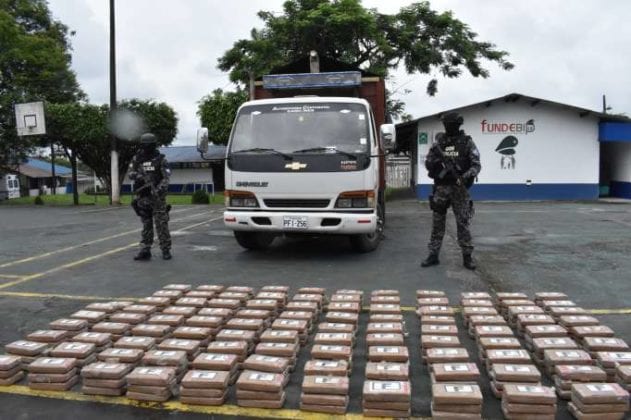 Policía incauta 1,6 toneladas de cocaína en Ecuador